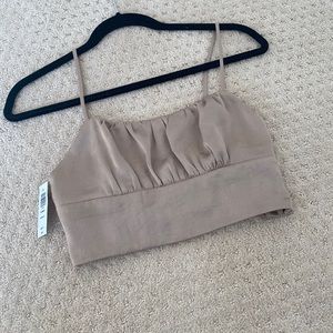 NWT Aritzia Sonnet Silk Crop XS